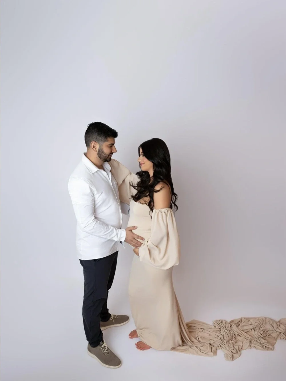 Neutral Cream Maternity Photography Backdrop - Home Accents